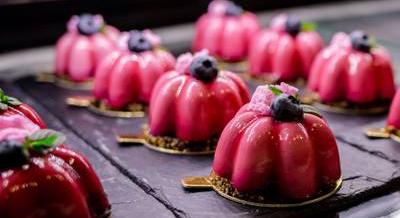 Egy korszak lezárult: búcsúzik Vác ikonikus cukrászdája