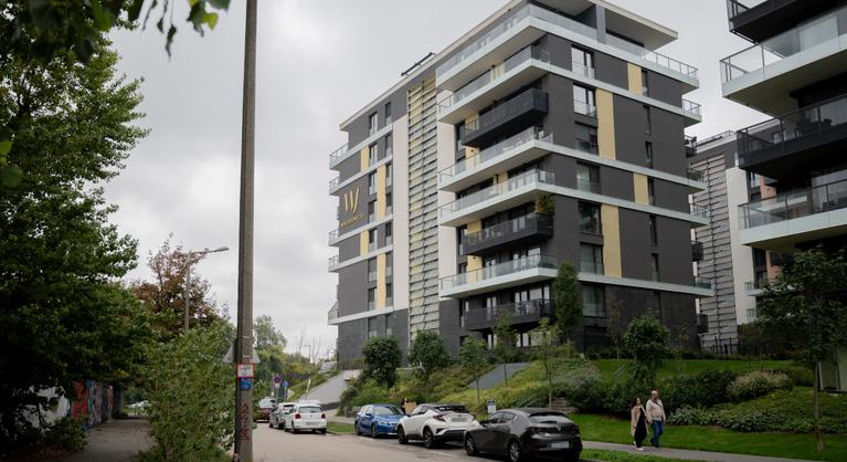 Úsznak a profitban a bankok, közben pedig fulladozik a reálgazdaság