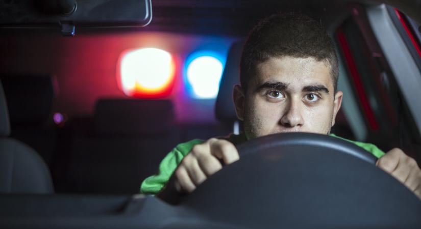 Menekülés közben csattant hatalmasat egy autótolvaj Budapesten