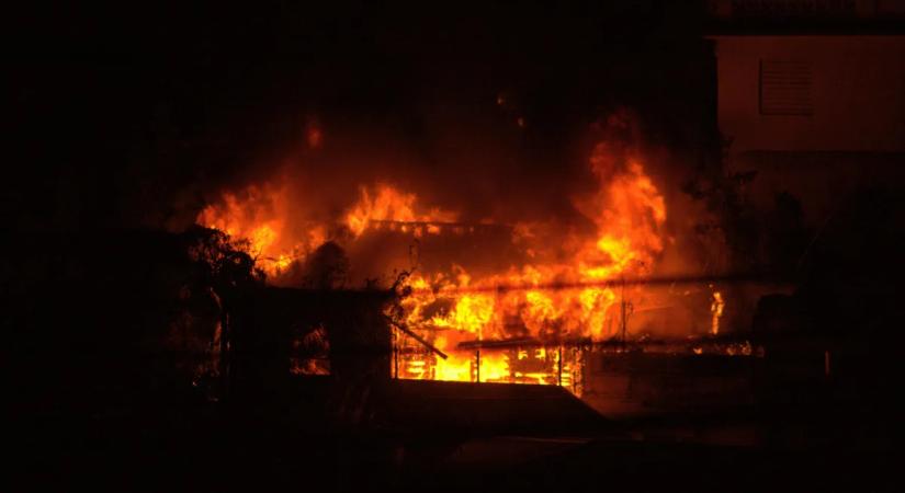 Újabb tragikus tűzeset, 3 kislány és anyjuk halt meg a lángok között