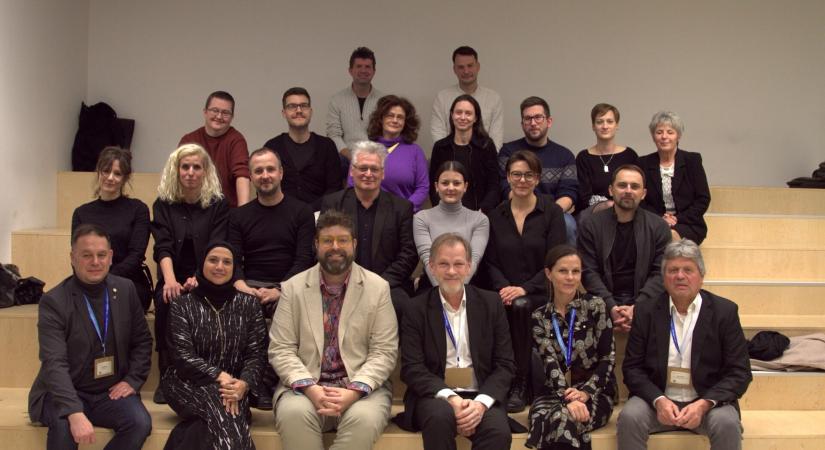 Hazánkban elsőként szerezte meg a nemzetközi UNESCO–UIA akkreditációt a pécsi építészképzés