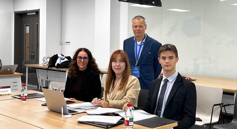 Először nyert magyar jogi kar angol nyelvű perbeszédversenyt Kínában