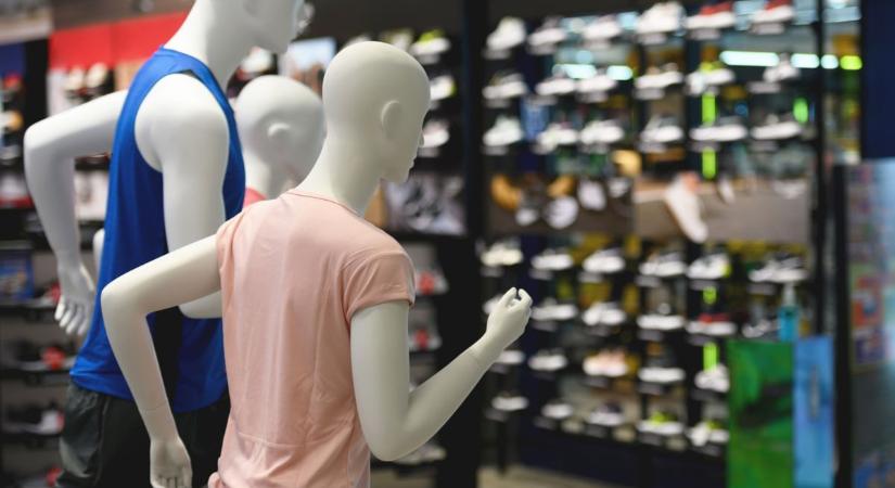 Vége! A magyarok kedvenc sportáruháza kivonul Magyarországról