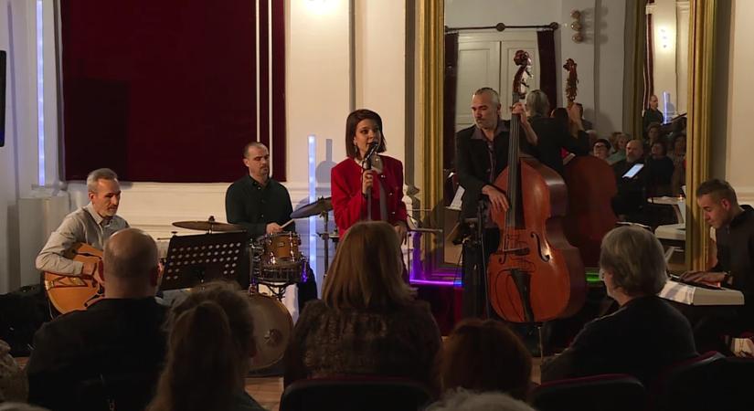 Ünnepi dallamok a Bettin'Art koncertjén