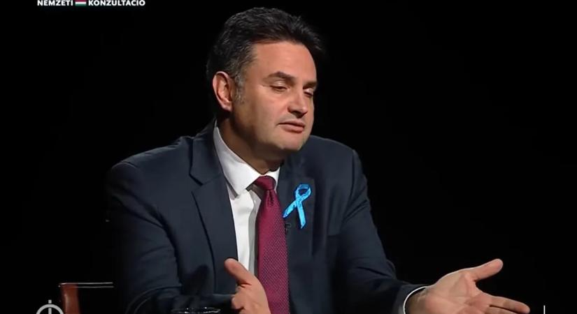 Márki-Zay Péter szobrot emelne Magyar Péternek Hódmezővásárhelyen