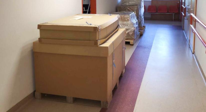 Hat éve porosodik egy röntgengép az ajkai kórházban – a NAV nyomoz