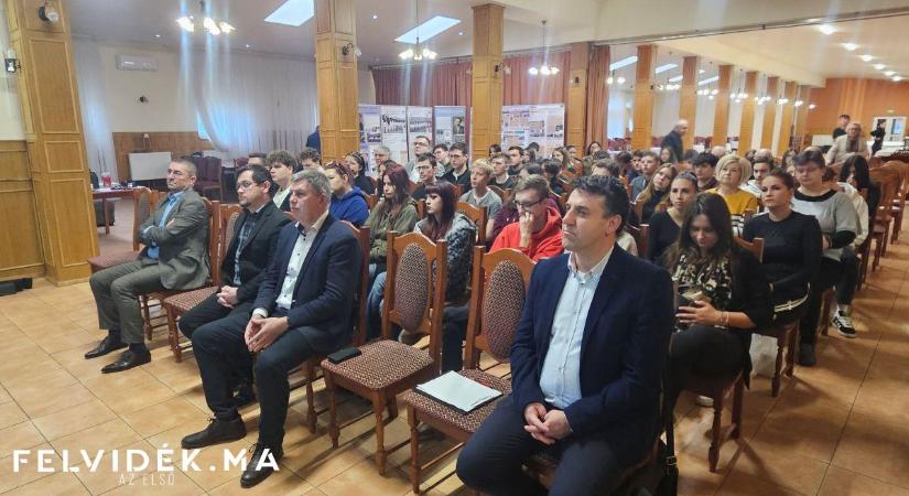 Fiatalokkal való közös gondolkodás az egészségügyi kockázatokról