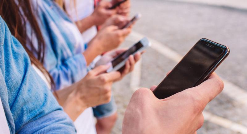 Így rabolja el az időt a képernyő