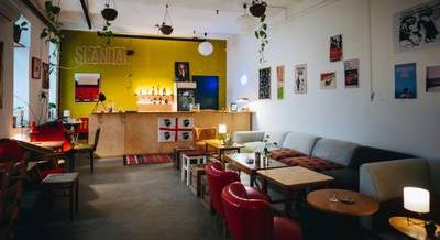 Ahol a kultúra fonalát szövik – Az óbudai Textilgyárban jártunk