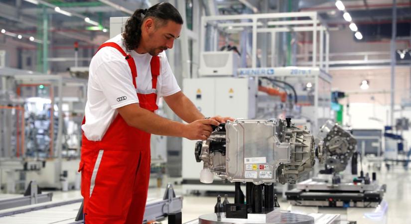 Nincs több titok, kiszivárgott: ennyivel emelkedhet 2026-ban a minimálbér és a garantál bérminimum Magyarországon – kezdheti számolni mindenki a fizetését