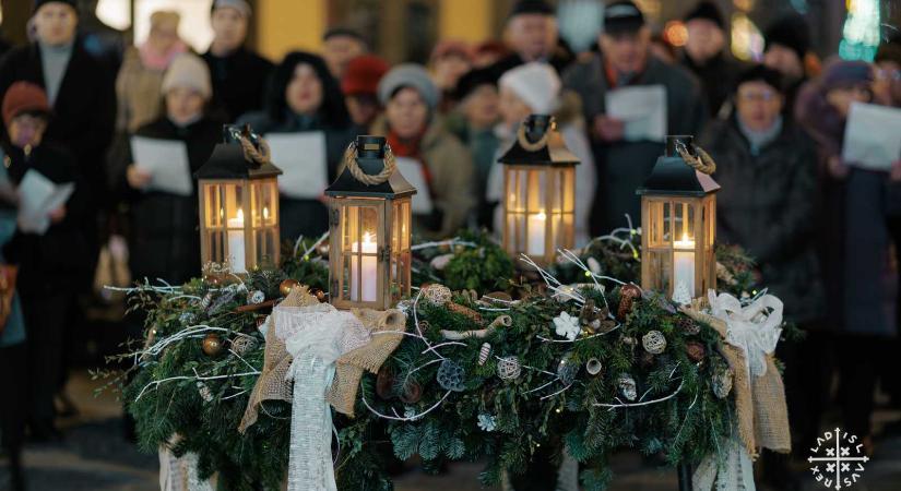 Új helyszínre költözik az adventi koszorú Nagyváradon