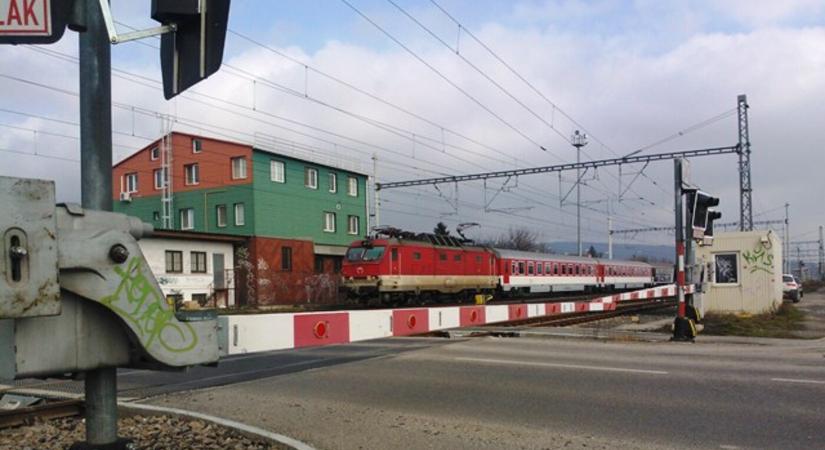Csütörtökön lezárják a kassai, hernádtihanyi vasúti átjárót
