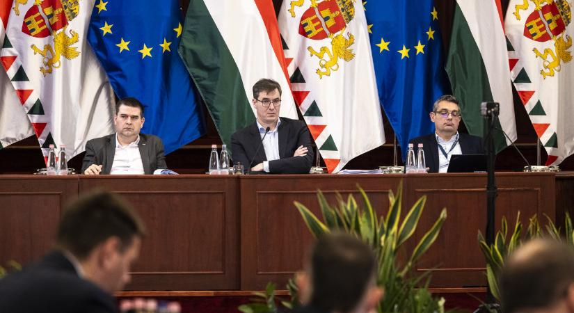 Akkora dilizés megy a Fővárosi Közgyűlésben, hogy csak na