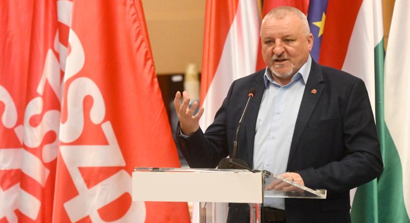 A kormányváltás jegyében több helyen nem indít jelöltet az MSZP