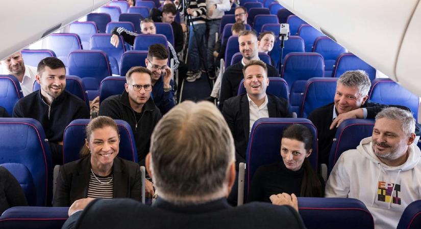 Azt állítja Rogán államtitkára, hogy nem került közpénzbe a fideszes influenszerek washingtoni utazása