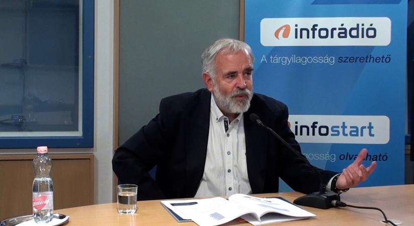 Kollár László Péter MTA-főtitkár az Arénában: a fiatal kutatók kétharmada a pályaelhagyáson gondolkodik