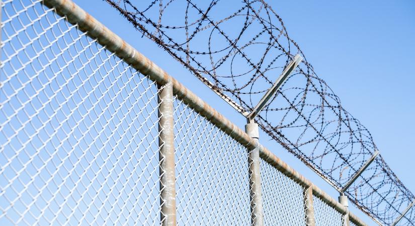 Több mint 30 év börtön után ártatlannak nyilvánítottak egy férfit