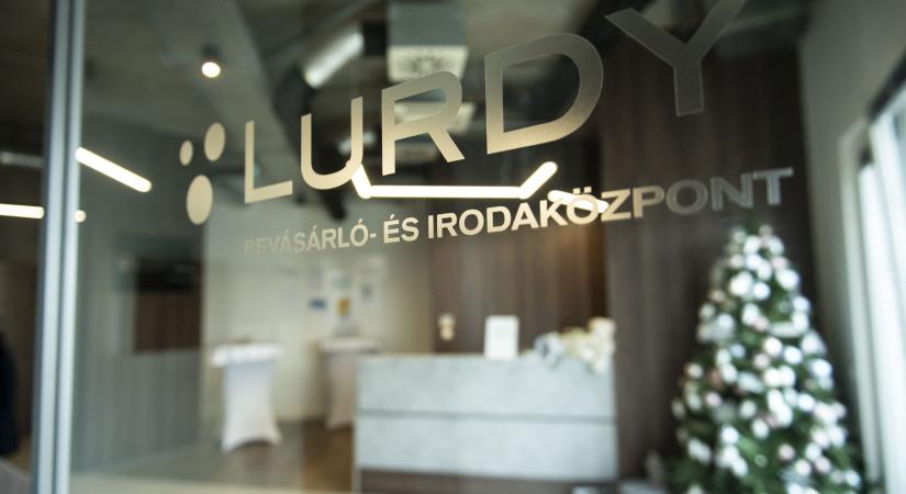 Teljesen megújult a több mint 25 éves Lurdy Ház