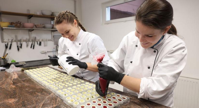 Tökmagos az év új íze – jogászból lett cukrász a díjnyertes szaloncukor kaposvári megálmodója