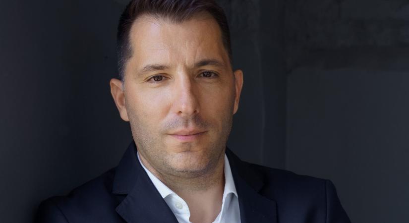 ÚJ CÉGVEZETŐ A ROSSMANN-NÁL