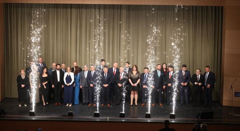 Nem csak róla szólt a díj: megható üzenetet küldött kollégáinak az Év Vállalkozója