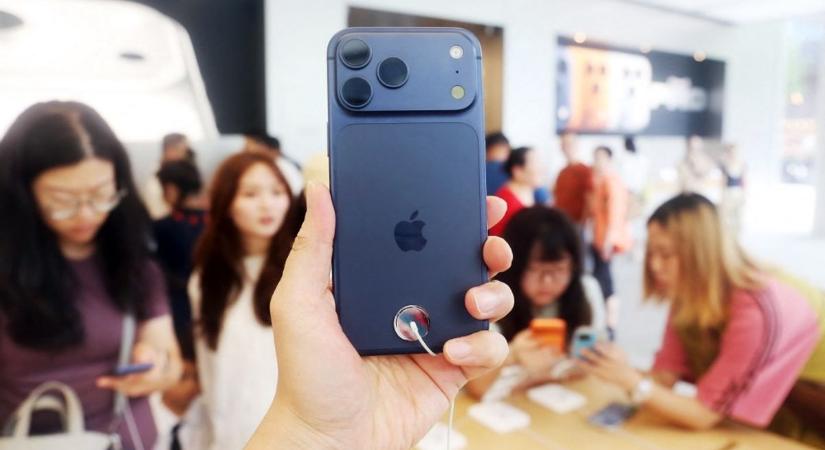 Letaszíthatja a trónról a Samsungot az Apple csodafegyvere