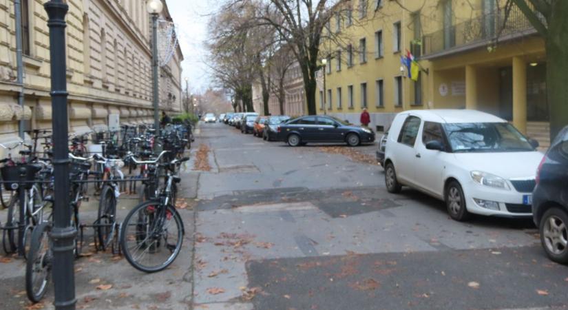 Márki-Zay Péter már tavaly akarta, most jön a drágulás: ennyibe kerül januártól a parkolás Vásárhelyen