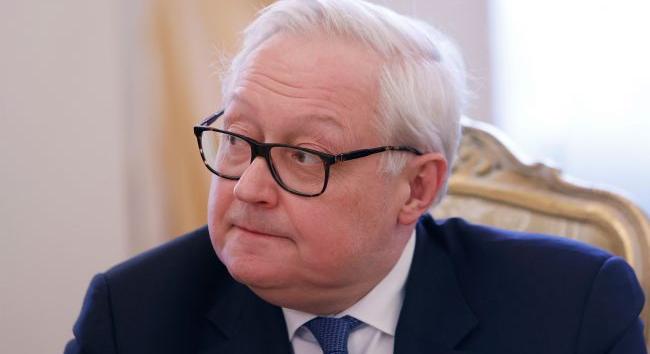 Oroszország nem akarja a nyilvánosság előtt megvitatni Trump ukrajnai béketervét