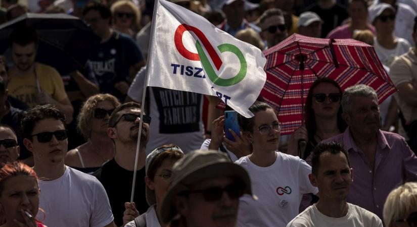 Pénteken este mutatják be a Tisza Párt egyéni jelöltjeit