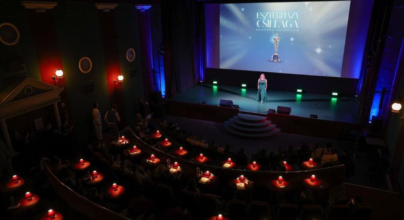 Ő lett az Eszterházy Csillaga tehetségkutató győztese  galéria