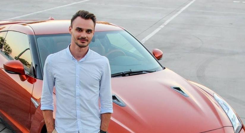 Mentegetőzik a Totalcar főszerkesztője, amiért náluk is megjelent az Index lejárató cikke