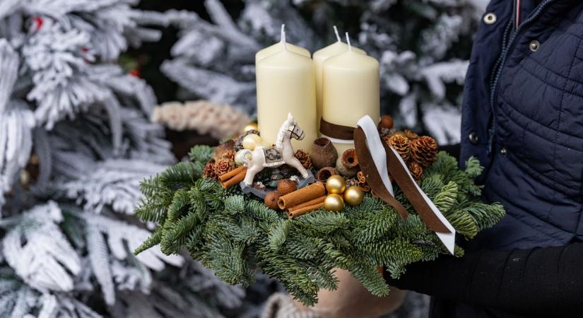 Az adventi koszorúk új divatja - ilyen stílusokból választhatsz és ennyibe kerül
