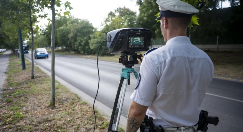 Őrület, mennyivel száguldoztak 2025 eddigi traffipax-rekorderei: visszatartja őket a 475 ezres bírság?