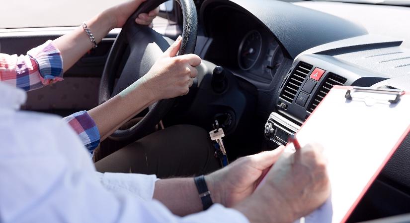 Magyarországon is életbe léptek a jogosítványokra vonatkozó új uniós szabályok