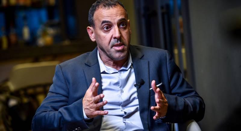 Remény a sötétség mélyén – Eli Sharabi: Túsz című visszaemlékezésének ajánlója