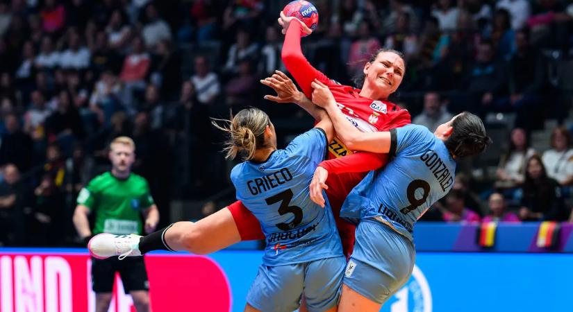 A szerbek nagyon könnyedén, de a montenegróiak is magabiztosan nyertek a női kézilabda-vb-n