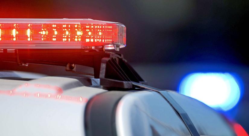 Oszlopnak vágta az autót egy tolvaj Budapesten