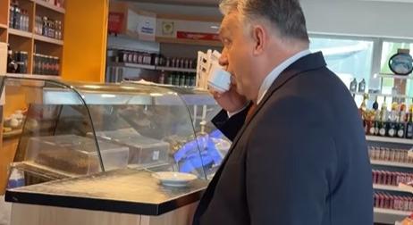 Durván megindultak az árak a benzinkutakon, Orbán személyesen kereste fel az egyiket