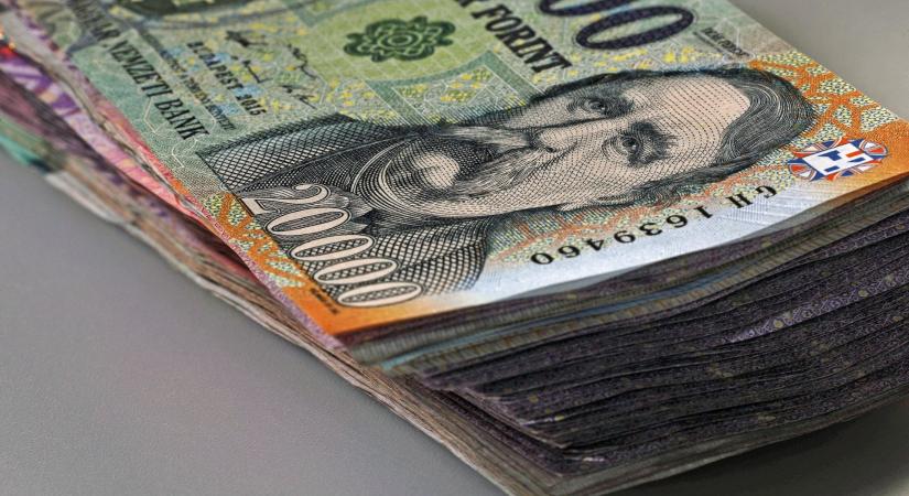 Megjelent a lista: ezek a dolgozók kaphatják meg a közszolgálati otthontámogatást