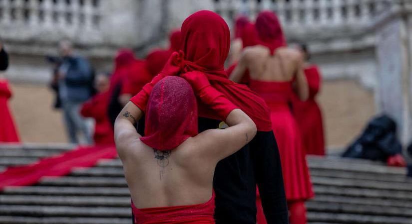 Olaszországban külön büntetőjogi kategória lett a nőgyilkosság, életfogytiglan jár érte