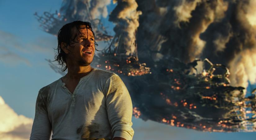 A 260 millió dollárból készült világhírű sci-fi a Netflixen, tele óriási robbanásokkal