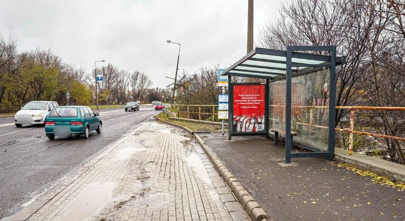 Közösségi összefogássá vált egy egyszerű buszozás Szolnokon