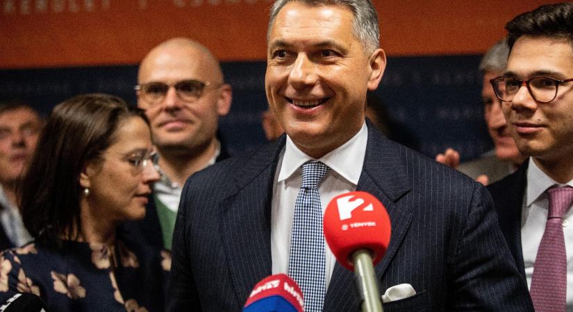 Lázár: Honvédők vs. árulók 1:0!