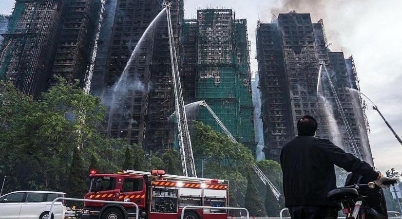 Bérlakások gyulladtak fel, legkevesebb 44-en meghaltak Hongkongban