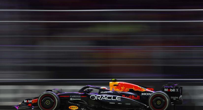 Tsunoda tudni akarja, hogy szúrhatta így el a Red Bull