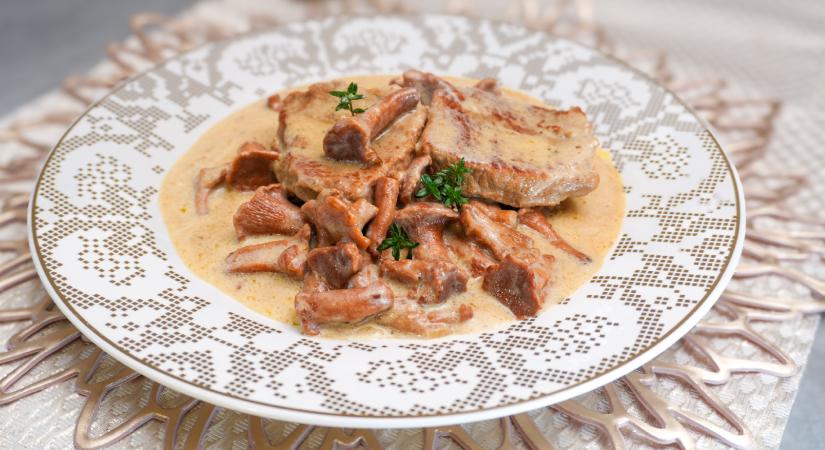 Borjú felsál tejszínes rókagombamártással