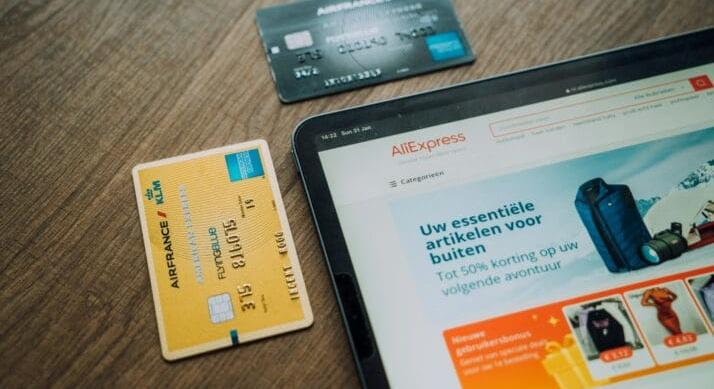 Szigorított az AliExpress – Kitiltották a gyerekes babákat árusító kínai eladót a Reuters vizsgálata után