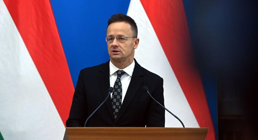 Szijjártó Péter: öt magyar konzul lesz jelen a Ferencváros-Fenerbahce futballmérkőzés helyszínén (videó)