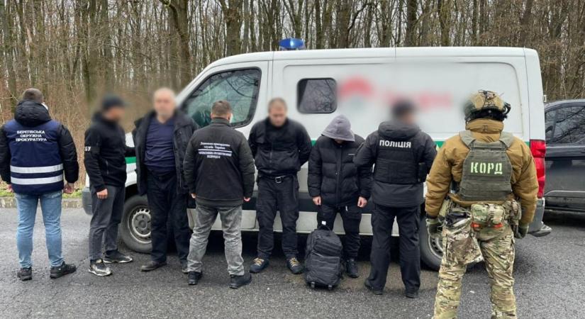 Pénzszállító autóval próbálták kicsempészni a hadköteles férfiakat a Beregszászi járásban