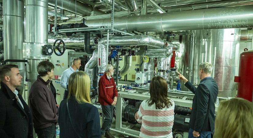 Mintegy három milliárd forintból újult meg Ferencváros emblematikus városközpontja